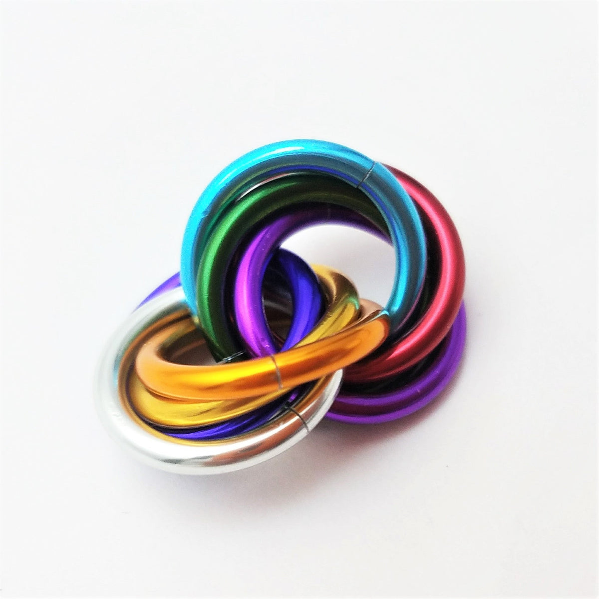 Möbii Multicolor Fidget Ball - Viral Drop Club